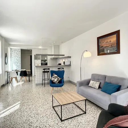 F3 Avec Terrasse, Proche Centre Et Thermes, Animaux Acceptes - - Fr-1-451-174 Apartment